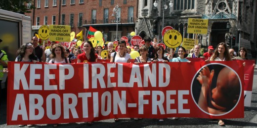 Gardaí ‘intimidate’ pro-life campaigners say volunteers