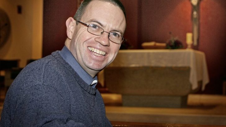 Honouring clergy for Belfast peace work