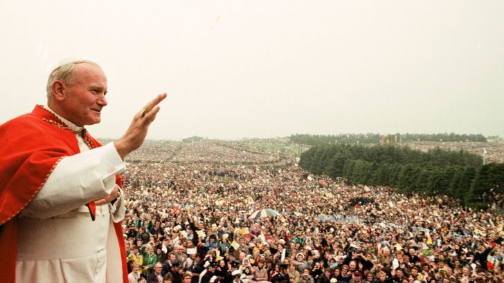Pope portrayed as catalyst for end of violence