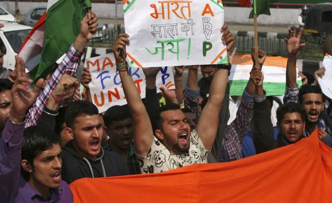 Britain scolds India over religious freedom