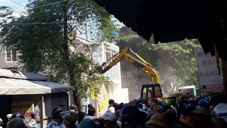 Vietnamese authorities destroy homes in Catholic area demolition