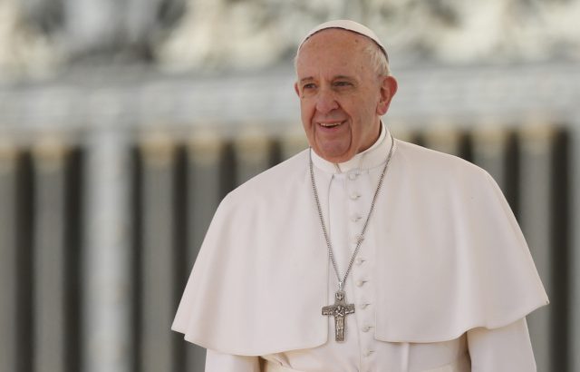 Global media tiring of the golden shimmer behind Francis’ reign