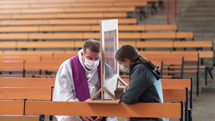 Call for parish councils to take the lead in re-opening for Mass