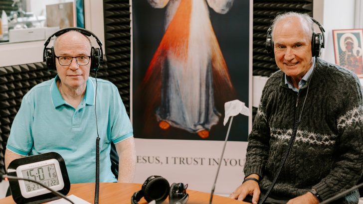 Deacon who battled Covid in ICU backs call for Easter return to Mass