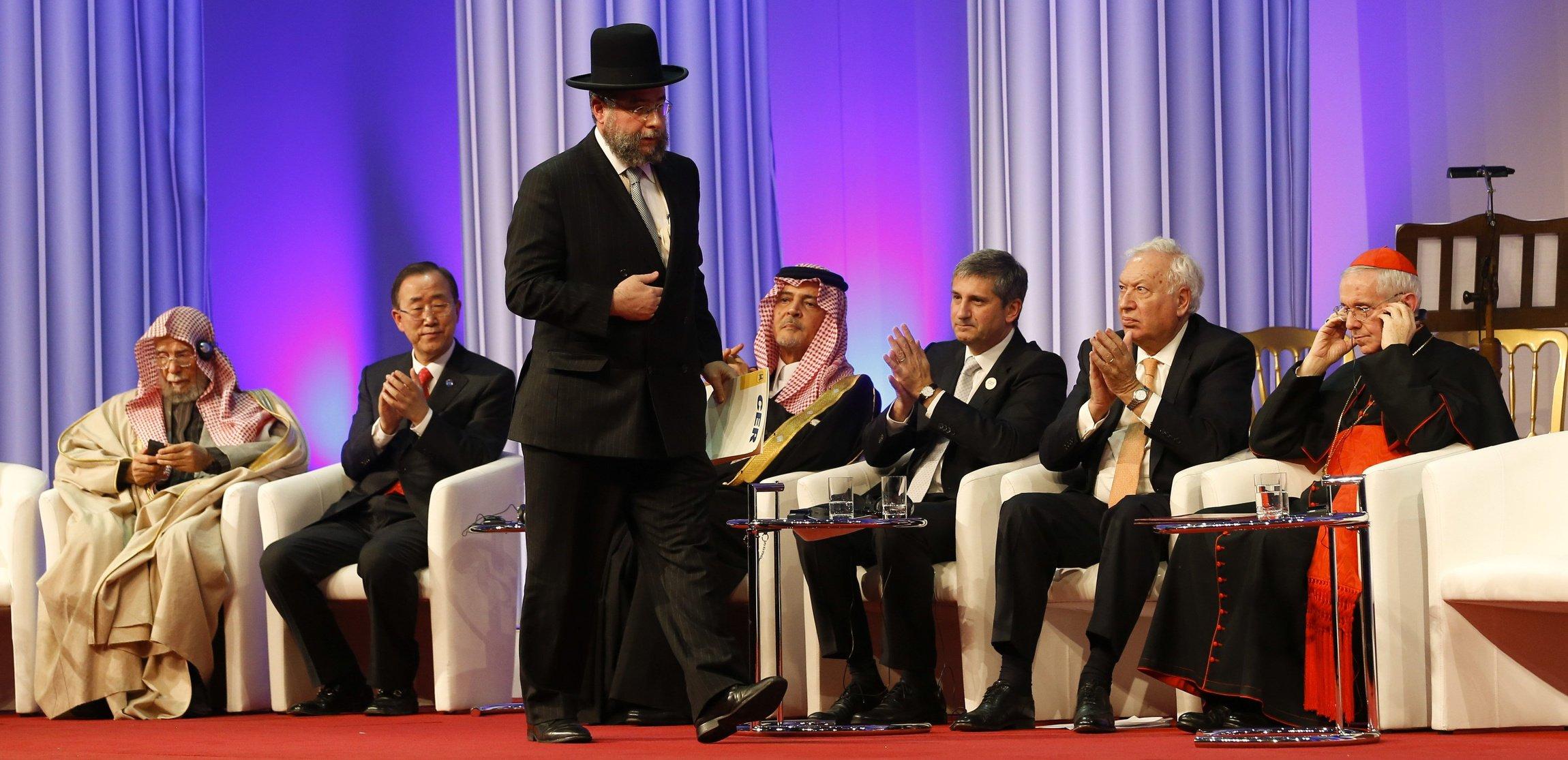 Rabbi Goldschmidt calls for a fight against hatred of Jews - The Irish ...