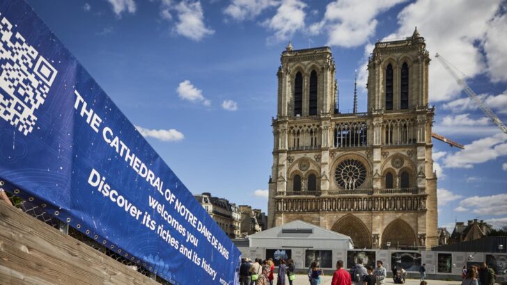 Notre Dame Cathedral back in the light after glorious reopening