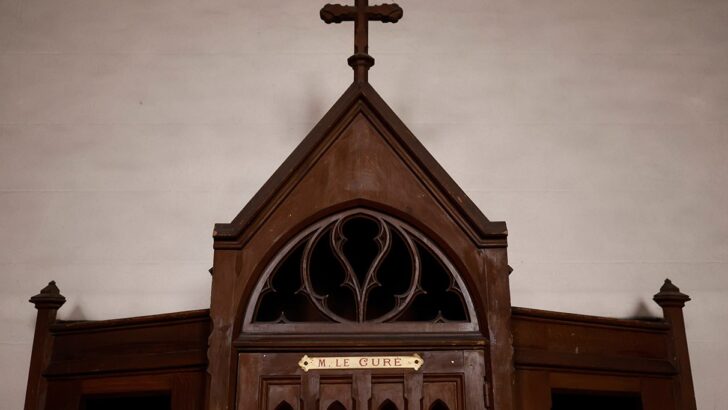 Does a person’s mortal sin prior to becoming Catholic follow him or her until confession and absolution?