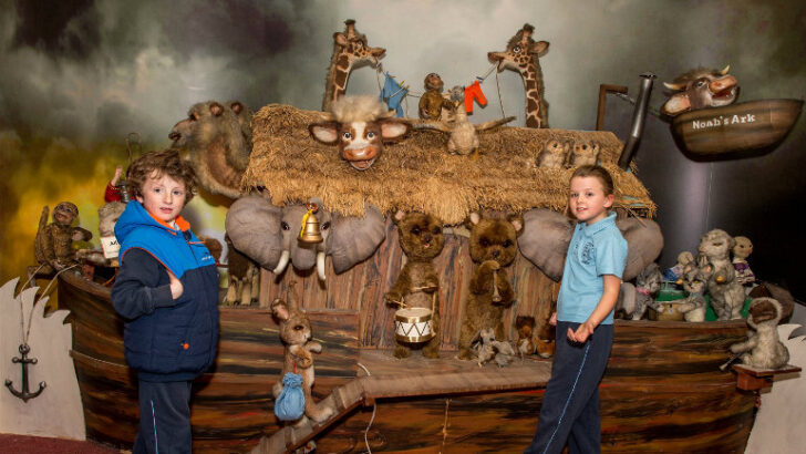 The Moving Crib: Celebrate the Start of the Christmas Season!
