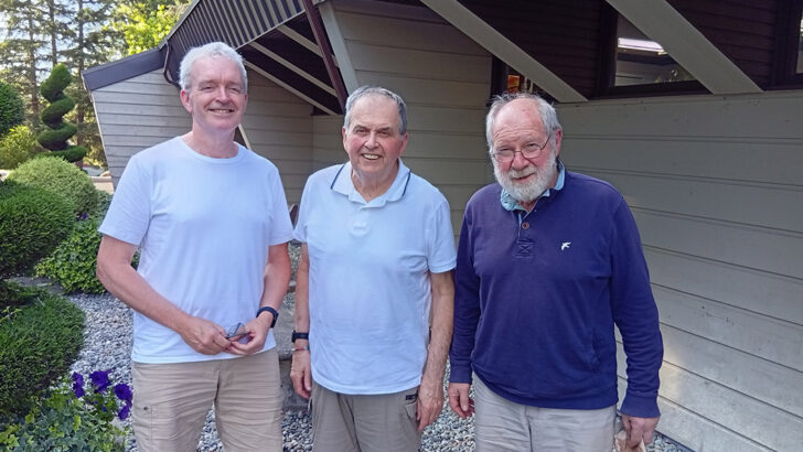 How do ‘priestless parishes’ survive in Ireland and Canada?