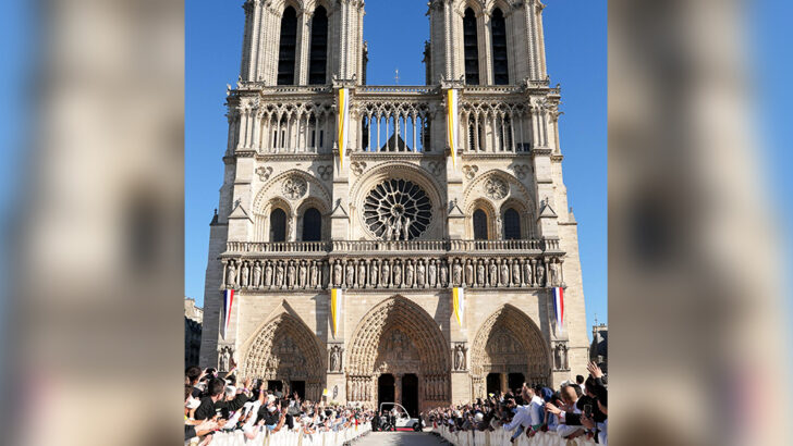 From the fire of Notre Dame to the Champs-Élysées